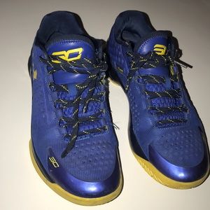 Curry one lows dub nation